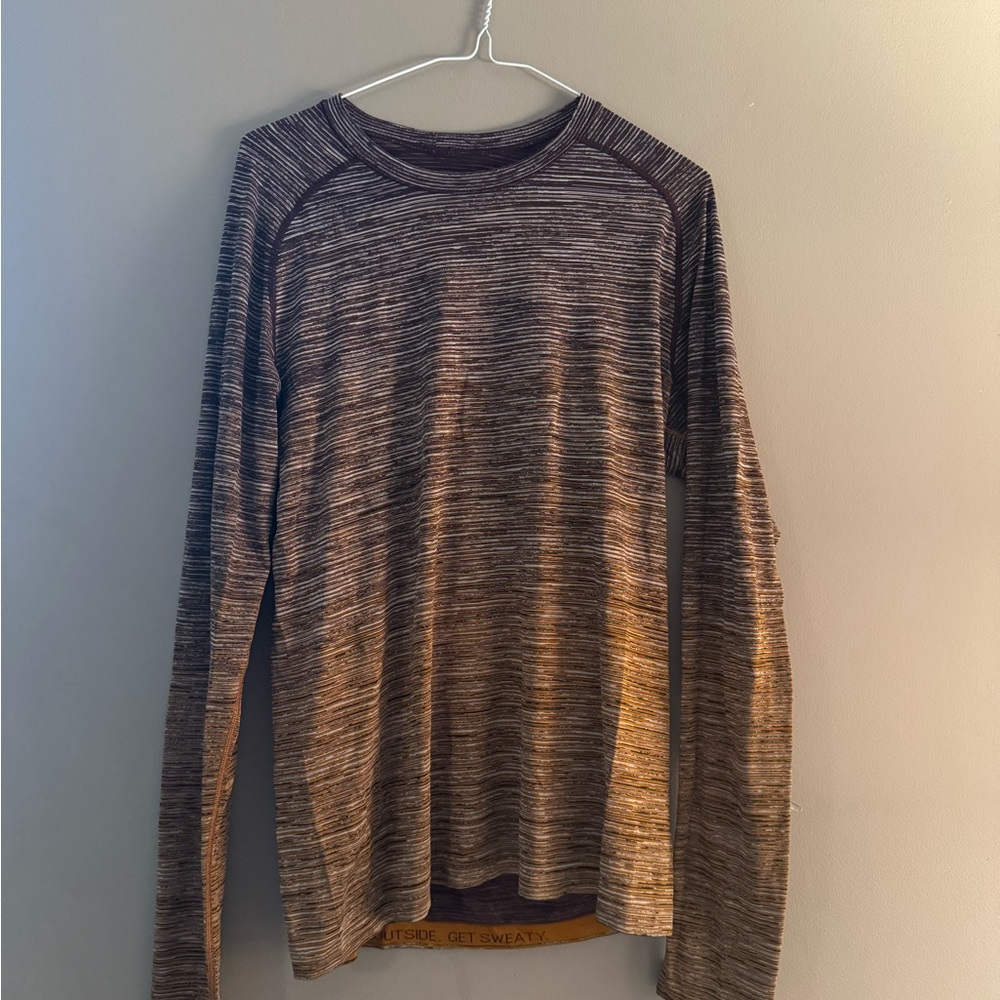 lululemon athletica Men's Long Sleeve Heathered Black and Gray Crew